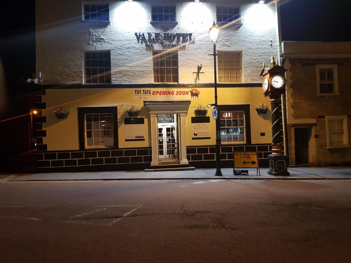 The Vale Hotel Cricklade Exterior photo